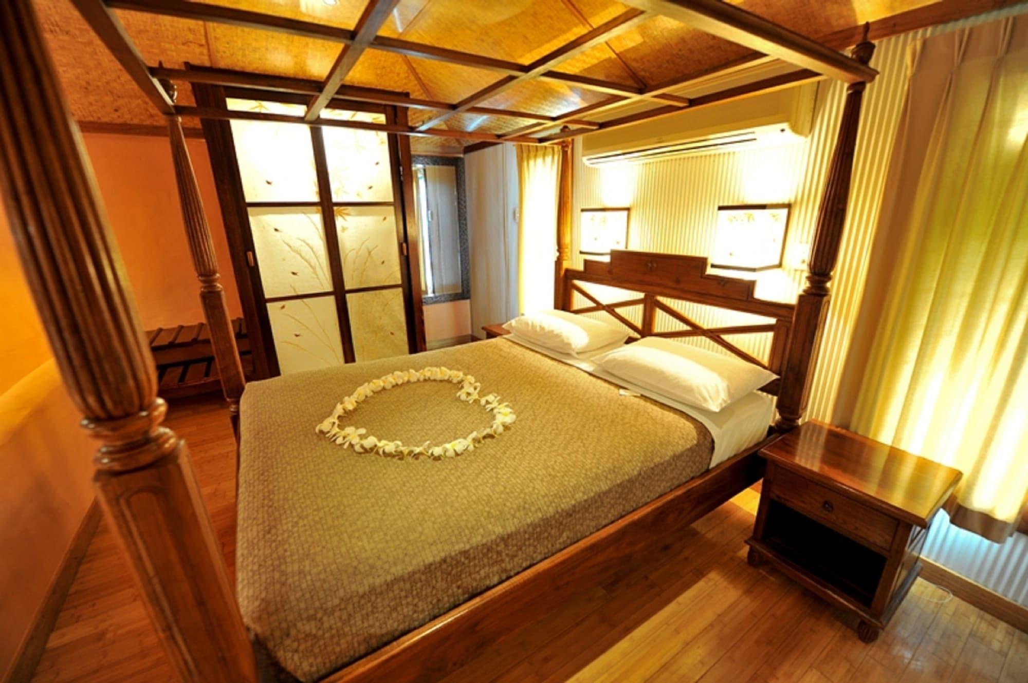 Bali Hai Resort & Spa Бруум Екстериор снимка
